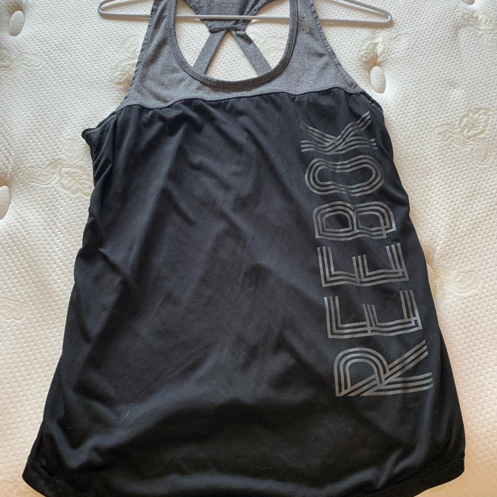 Reebok size medium fitness tank